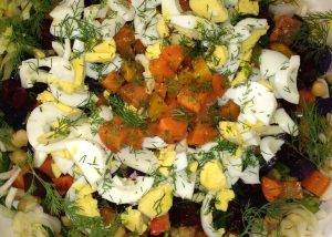 Salad with lots of veggies